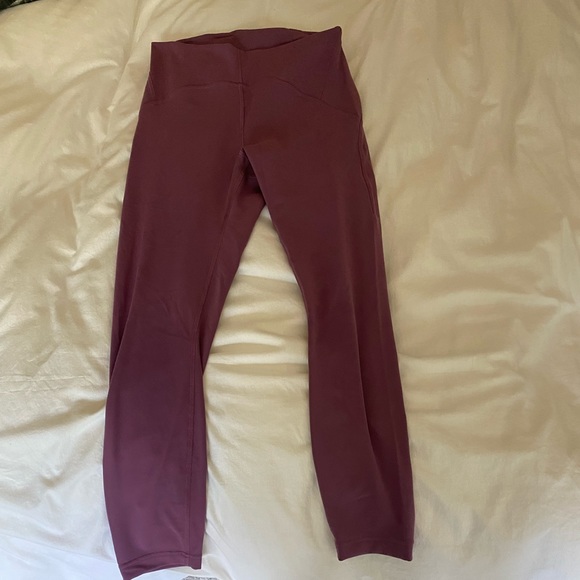 LULULEMON LEGGINGS length 25 - Picture 2 of 4
